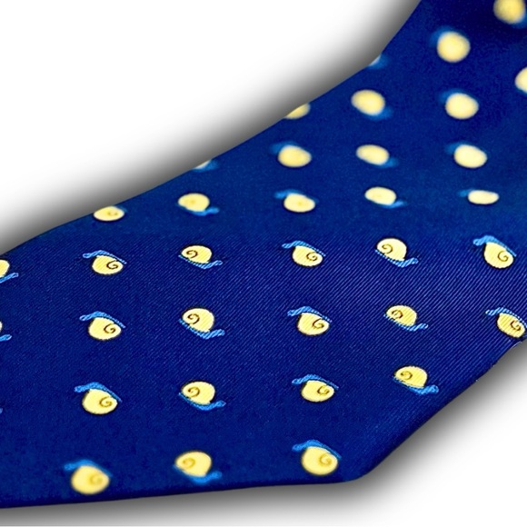 HERMES 100% Silk Tie Snail Pattern Retired Navy Escargot Print Preppy Workwear - Picture 6 of 6